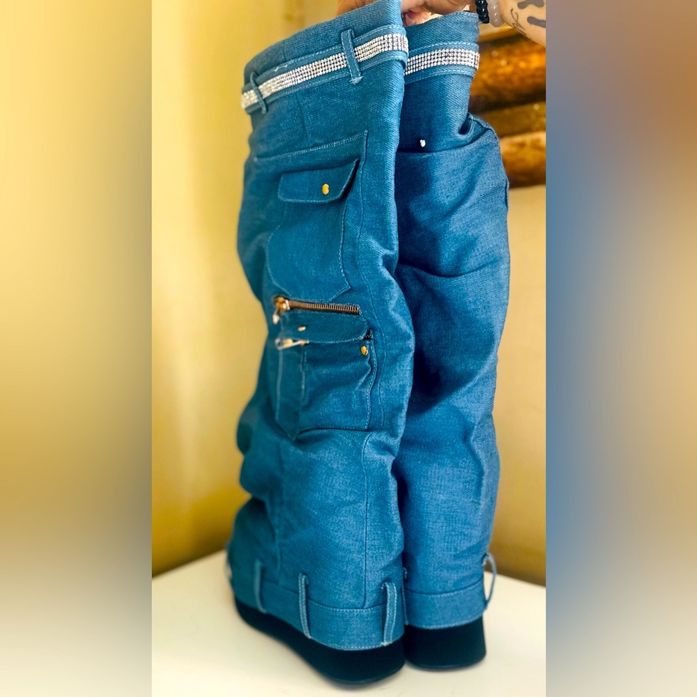 CAPE ROBBIN PUEBLO - DENIM
PUEBLO - DENIM - BOOTS